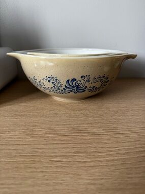 Vintage Pyrex Homestead Cinderella Mixing Bowl Set with Blue Floral Scroll